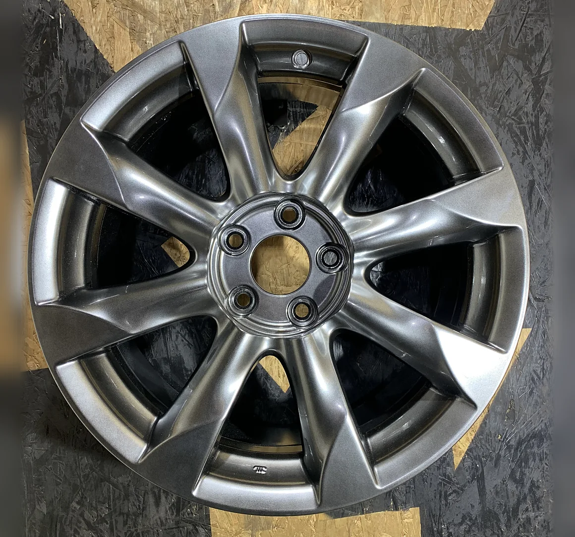 Диск Infiniti после порошковой покраски: цвет бриметалл глянец — работа Kalesoff Color